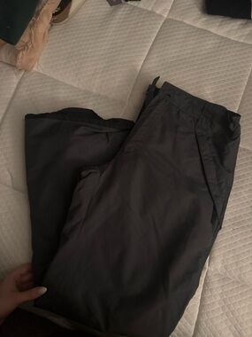 Dark grey snow pants